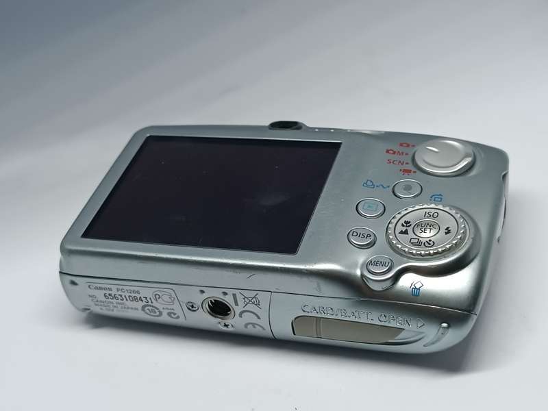 Canon IXUS 970 IS - 10MP - 5x Zoom - Digital Camera