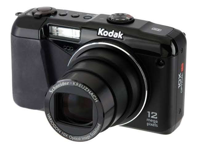 Kodak Easyshare Z950 - 12MP - 10x Zoom - Digital Camera
