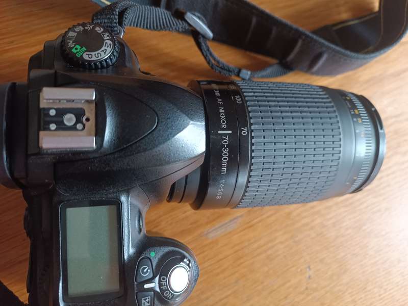 Nikon D50 - DSLR Camera with 70-300mm Lens