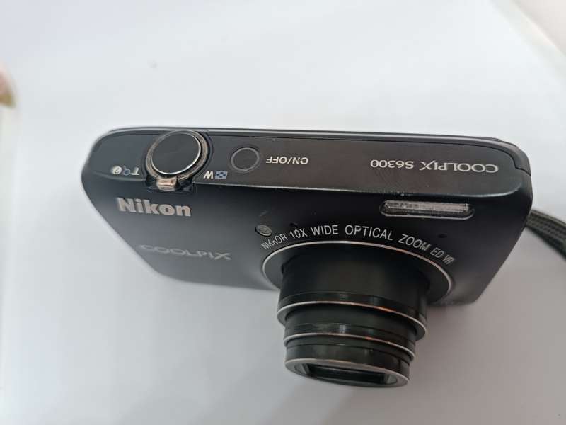 Nikon Coolpix S6300 - 16MP - 10x Zoom - Digital Camera