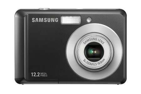 Samsung ES13 - 12.2MP - 4x Zoom - Digital Camera