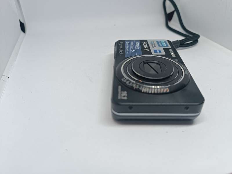 Sony CyberShot DSC W570 - 16MP - 5x Zoom - Digital Camera