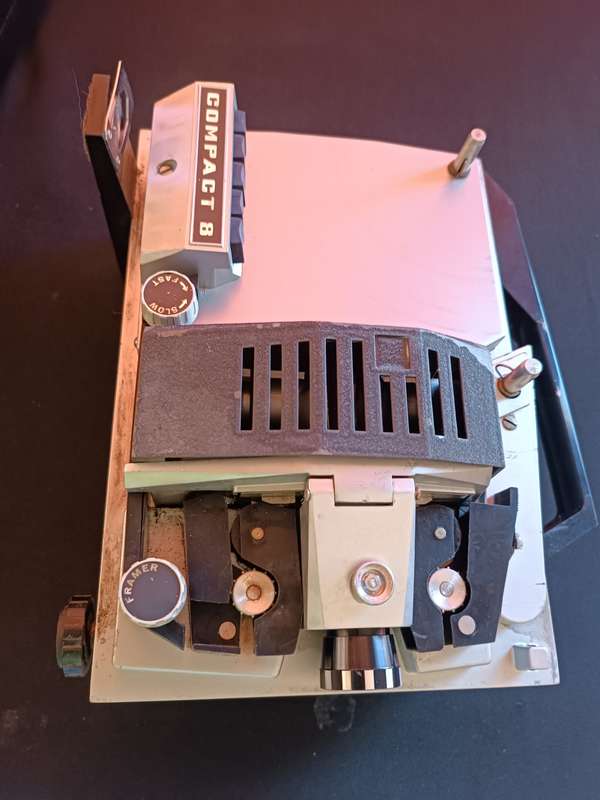 Silwa Compact 8 Vintage Projector(selling as is)