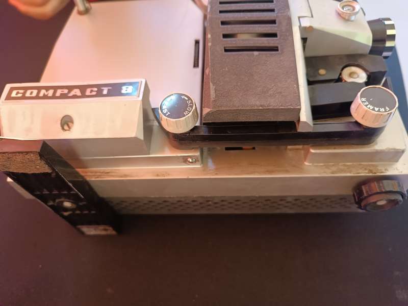 Silwa Compact 8 Vintage Projector(selling as is)