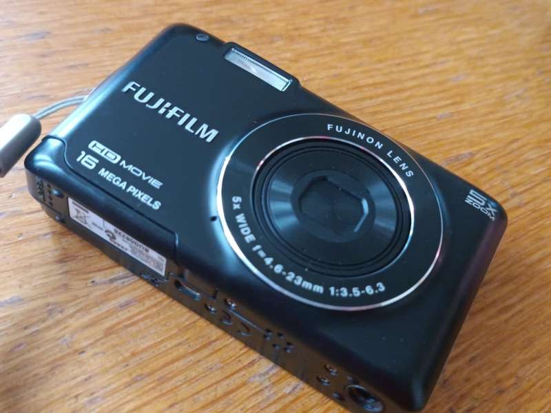 FUJIFILM JX660 - 16MP - 5x Zoom - Digital Camera