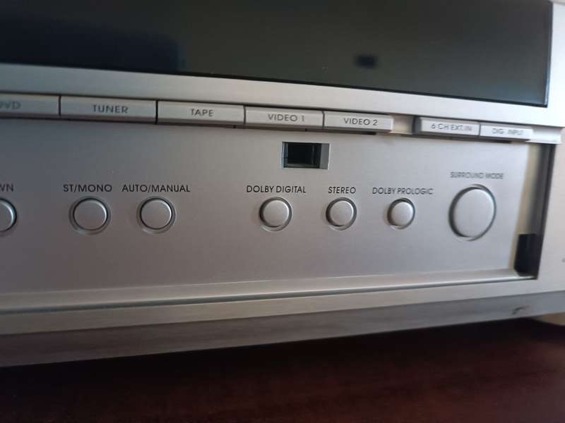 Sansui RZ-6700AV Home Amplifier (volume button broken off)