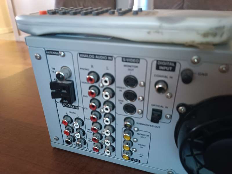 Sansui RZ-6700AV Home Amplifier (volume button broken off)