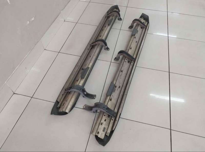 Toyota Land Cruiser Prado Side Steps / Running boards
