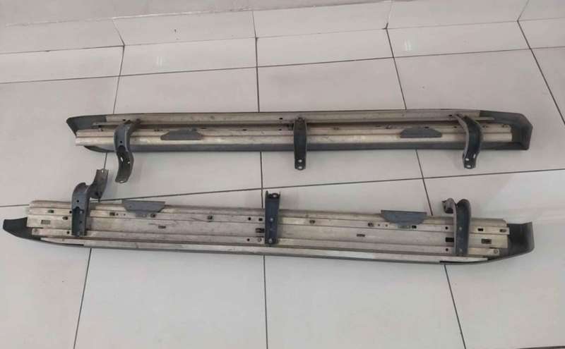 Toyota Land Cruiser Prado Side Steps / Running boards