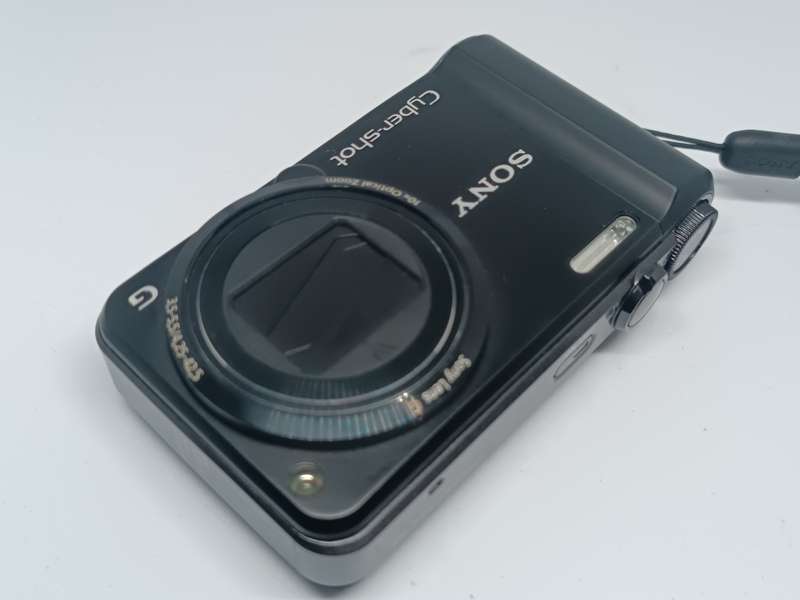 Sony CyberShot DSC - H70 - 16.1MP - 10x Zoom - Digital Camera