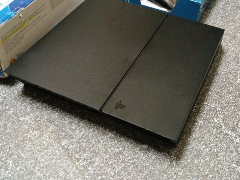 Sony PlayStation 4 Console with games on system