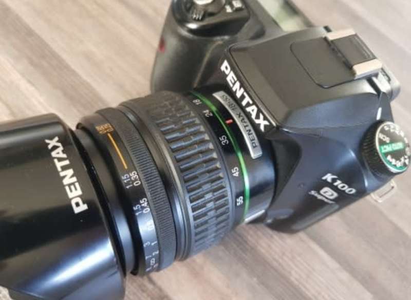 Pentax K100D - DSLR Camera - Lens + Flash included.
