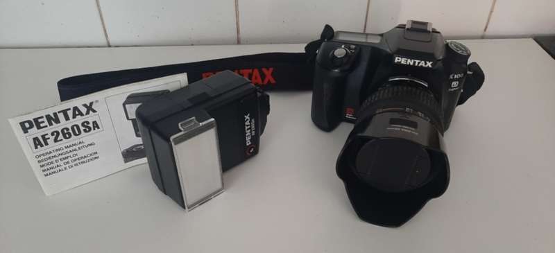 Pentax K100D - DSLR Camera - Lens + Flash included.