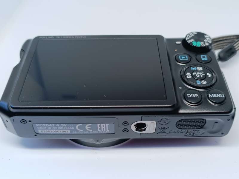 Canon POWERSHOT SX700HS - 16.1MP - 30x Zoom - Digital Wifi Camera