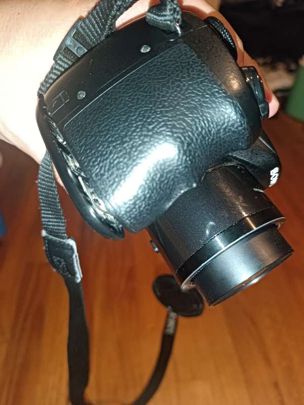 Sony DSC CyberShot H200 - 20.1MP - 26x Zoom - Digital Camera (please read)