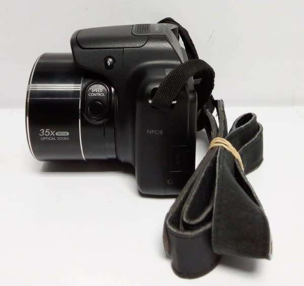 Samsung WB1100F - 35x Zoom - 16MP - Smart Camera (wifi)