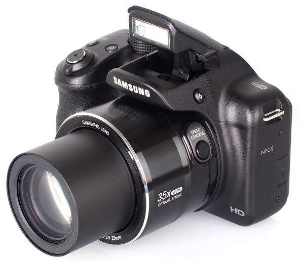 Samsung WB1100F - 35x Zoom - 16MP - Smart Camera (wifi)