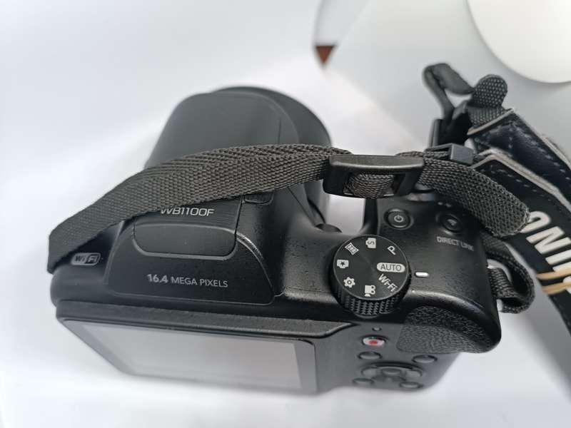 Samsung WB1100F - 35x Zoom - 16MP - Smart Camera (wifi)