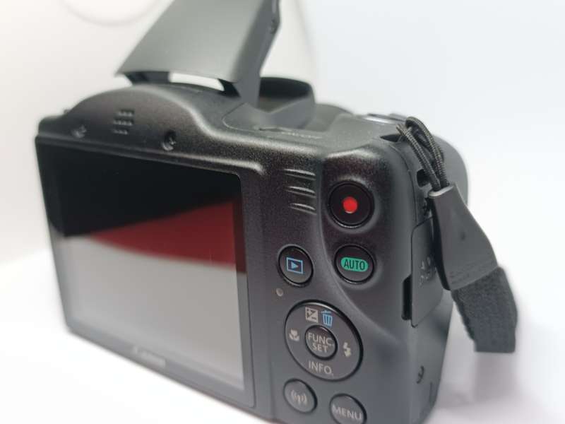 Canon POWERSHOT SX430iS - Wifi/NFC - 45x Zoom - 20MP - Digital Bridge Camera