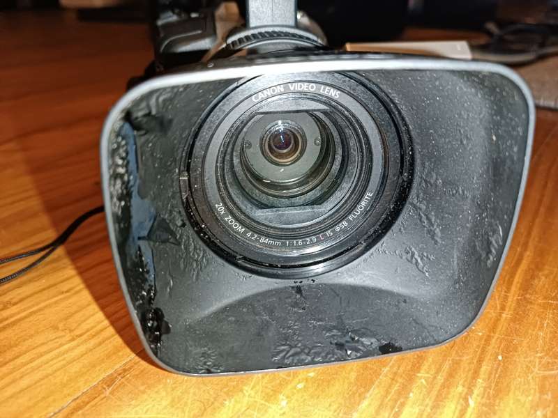 Canon XM2 - 3-CCD Video Camera