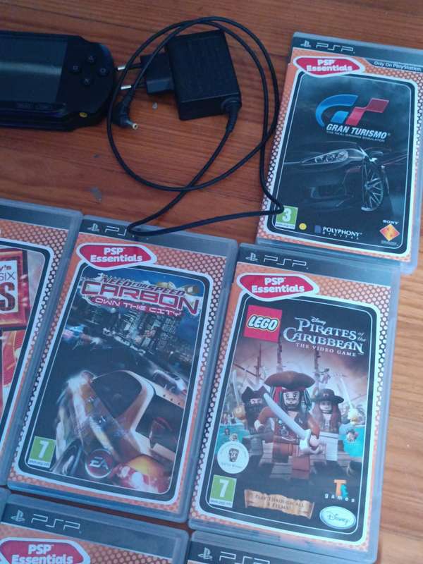 PSP Console E1004 + 21 Games ***AWESOME BUNDLE***!!!