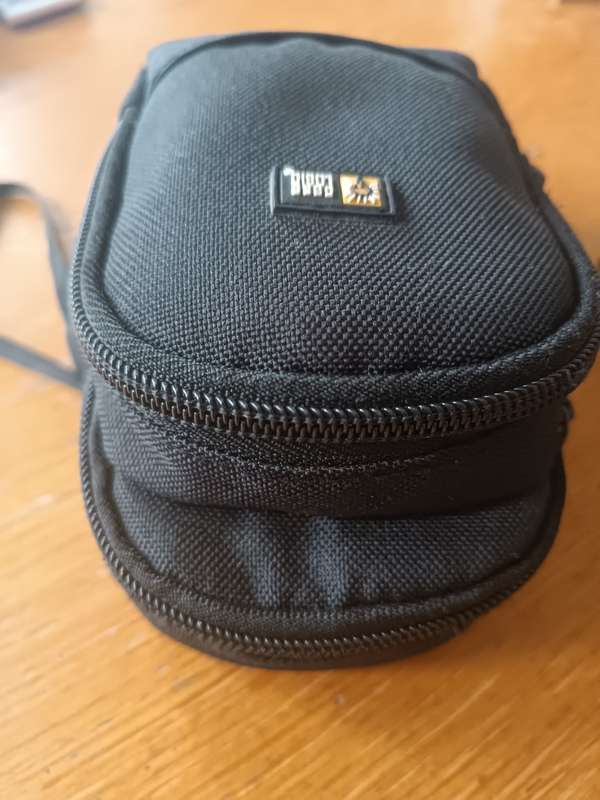Compact Camera bag + Tripod