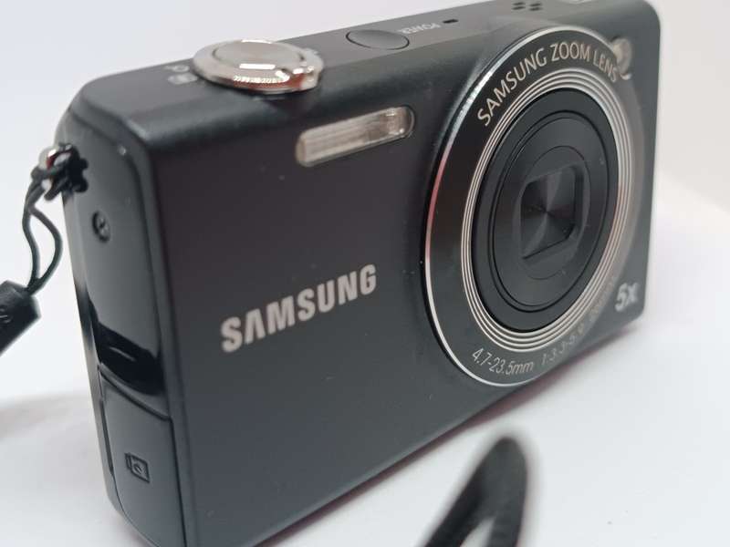 Samsung SH100 - 14.2MP - 5x Zoom - Smart Wifi Digital Camera