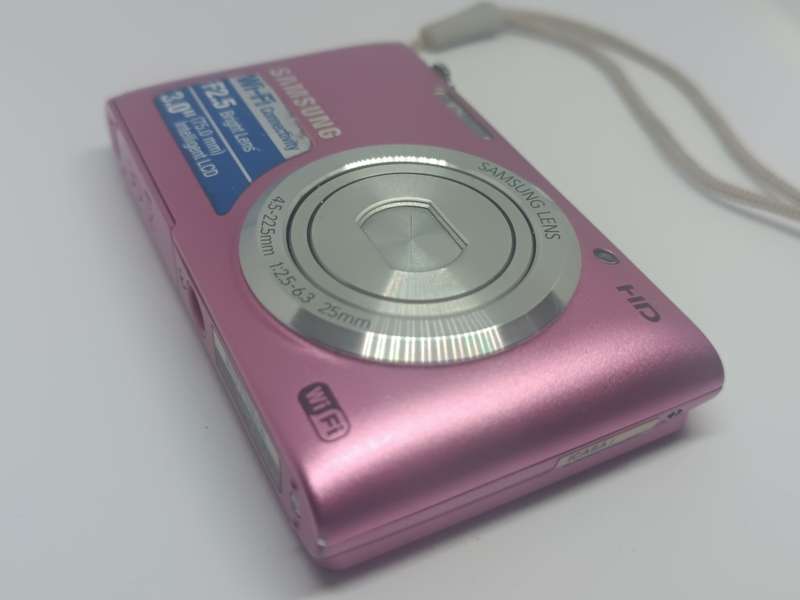 Samsung ST150F - 16.2MP - 5x Zoom - Smart Wifi Digital Camera