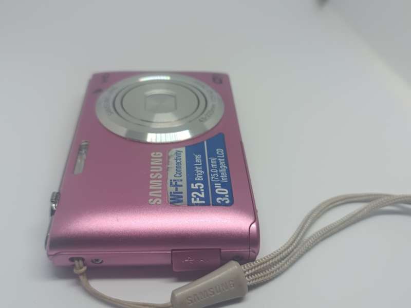 Samsung ST150F - 16.2MP - 5x Zoom - Smart Wifi Digital Camera