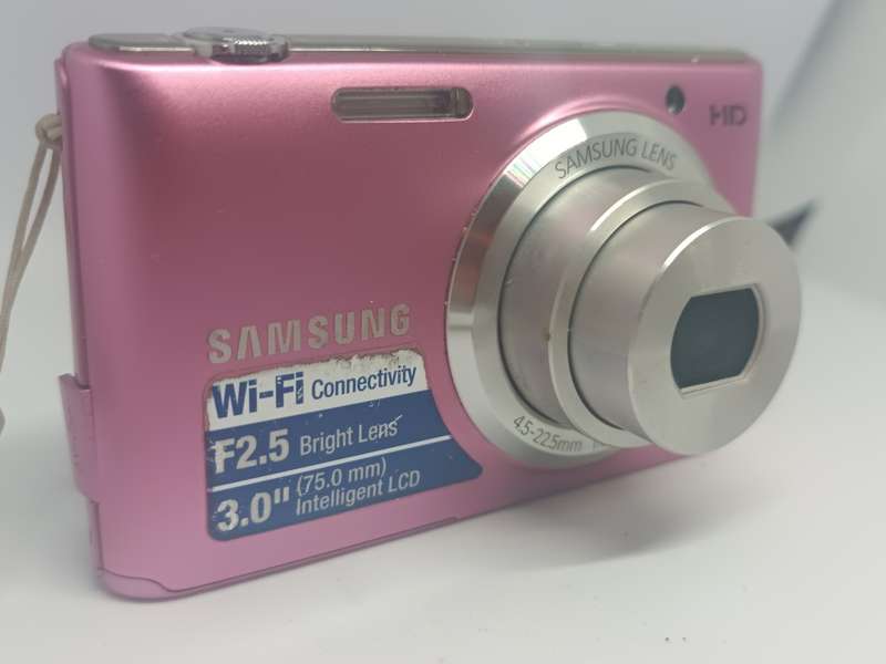Samsung ST150F - 16.2MP - 5x Zoom - Smart Wifi Digital Camera