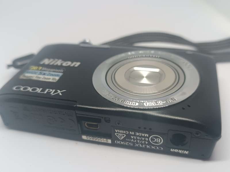 Nikon Coolpix S2900 - 20.1MP - 5x Zoom - Digital Camera