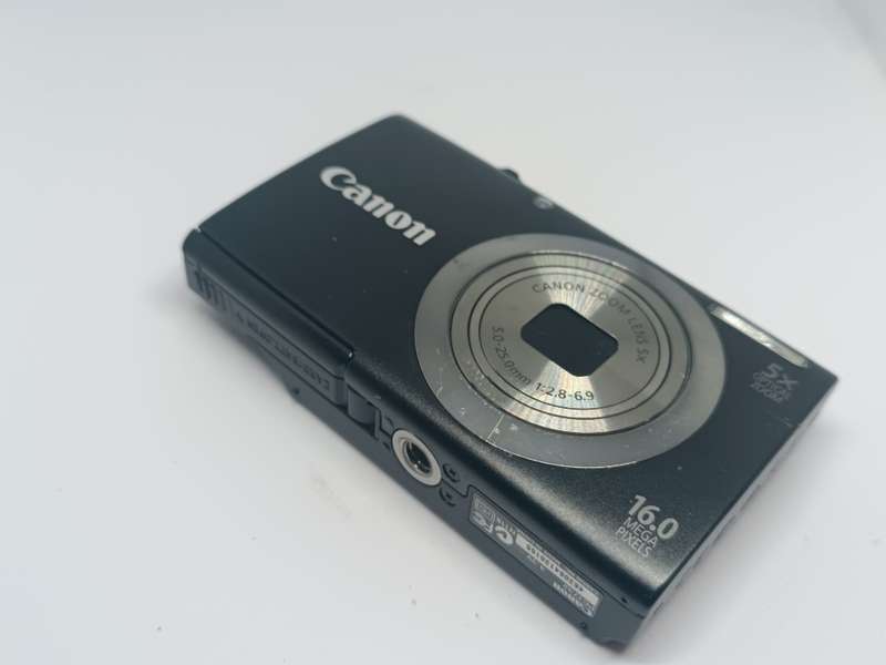 Canon POWERSHOT A2300 - 16MP - 5x Zoom - Digital Camera