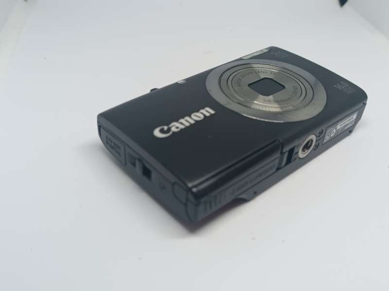 Canon POWERSHOT A2300 - 16MP - 5x Zoom - Digital Camera