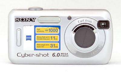 Sony CyberShot DSC S600 - 6MP - 3x Zoom - Digital Camera
