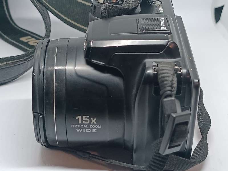 Nikon Coolpix L110 - 12.1MP - 15x Zoom - Digital Camera