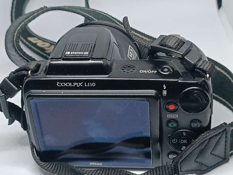 Nikon Coolpix L110 - 12.1MP - 15x Zoom - Digital Camera