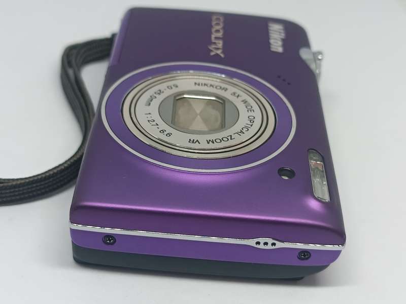 Nikon Coolpix S5100 - 12.2MP - SD CARD SLOT ISSUE - Digital Camera