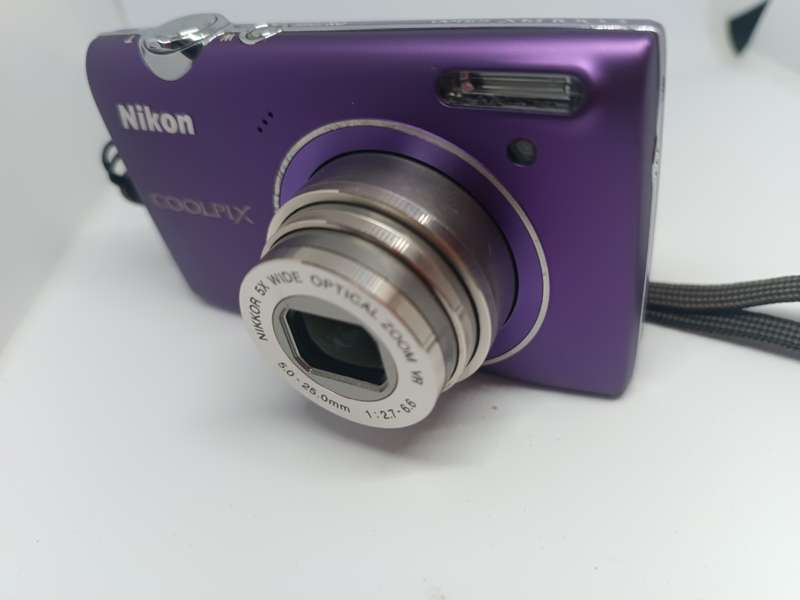 Nikon Coolpix S5100 - 12.2MP - SD CARD SLOT ISSUE - Digital Camera