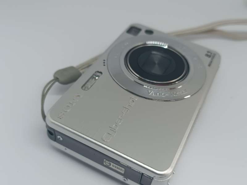 Sony Cyber-shot DSC-W130 - 8.1MP - 5x Zoom - Digital Camera
