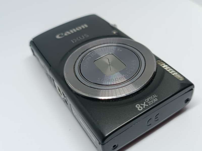 Canon IXUS 160 - 20MP - 8x Zoom - Digital Camera