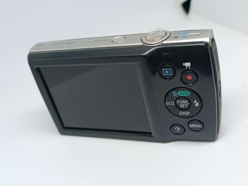 Canon IXUS 160 - 20MP - 8x Zoom - Digital Camera