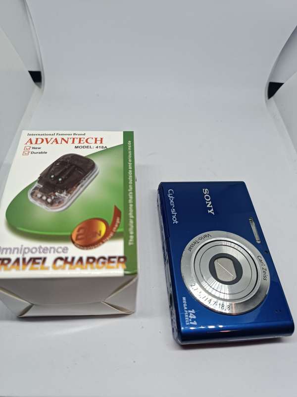 Sony Cyber-shot DSC W330 (NO BATTERY) - 14.1MP - 4x Zoom - Digital Camera