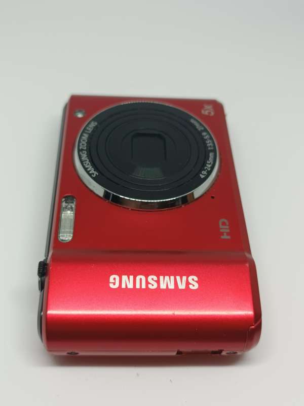 Samsung ES91 - 14.2MP - 5x Zoom - Digital Camera