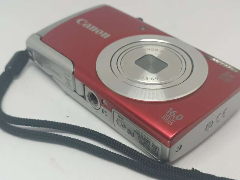 Canon POWERSHOT A2500 - 16MP - 5x Zoom - Digital Camera