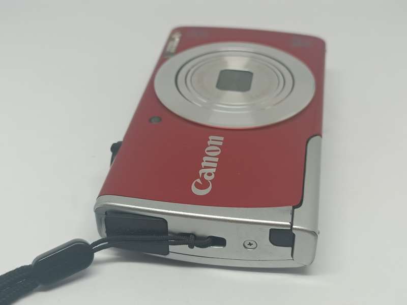 Canon POWERSHOT A2500 - 16MP - 5x Zoom - Digital Camera