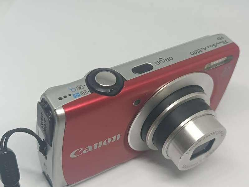 Canon POWERSHOT A2500 - 16MP - 5x Zoom - Digital Camera