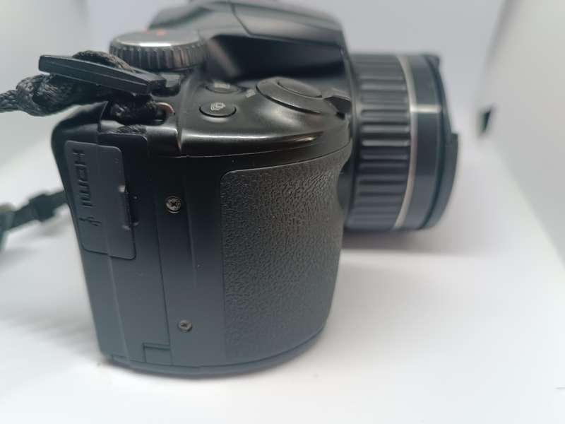 Fujifilm Finepix S4600 - 16MP - 26x Zoom - Digital Camera