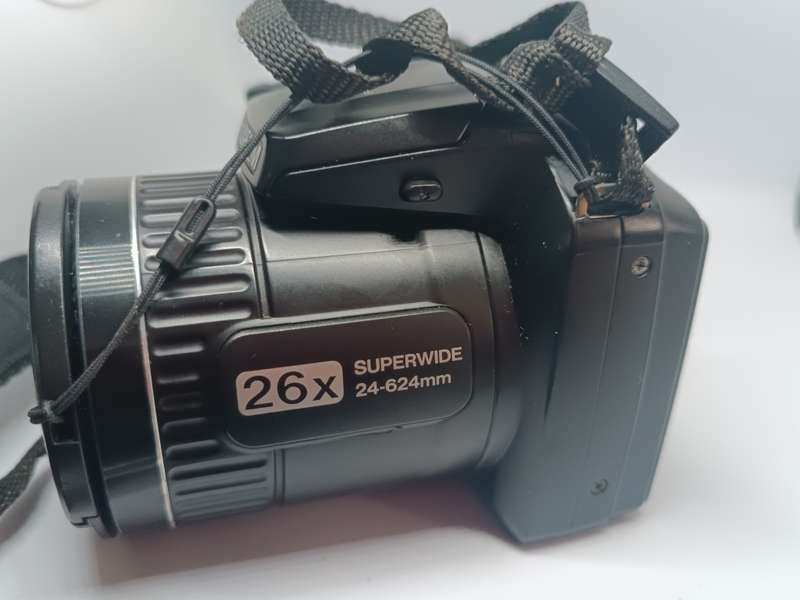 Fujifilm Finepix S4600 - 16MP - 26x Zoom - Digital Camera
