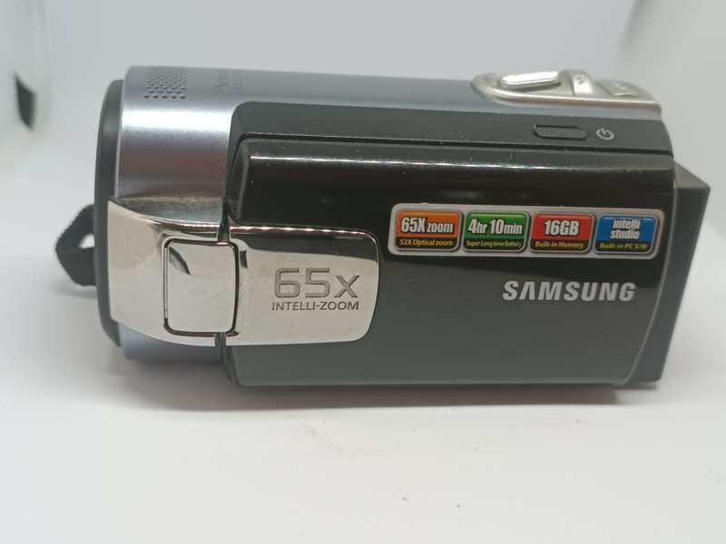 Samsung SMX-F40 Digital Memory Camcorder