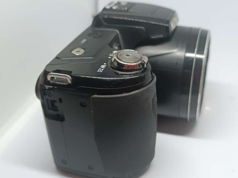 Nikon Coolpix L110 - 12.1MP - 15x Zoom - Digital Camera